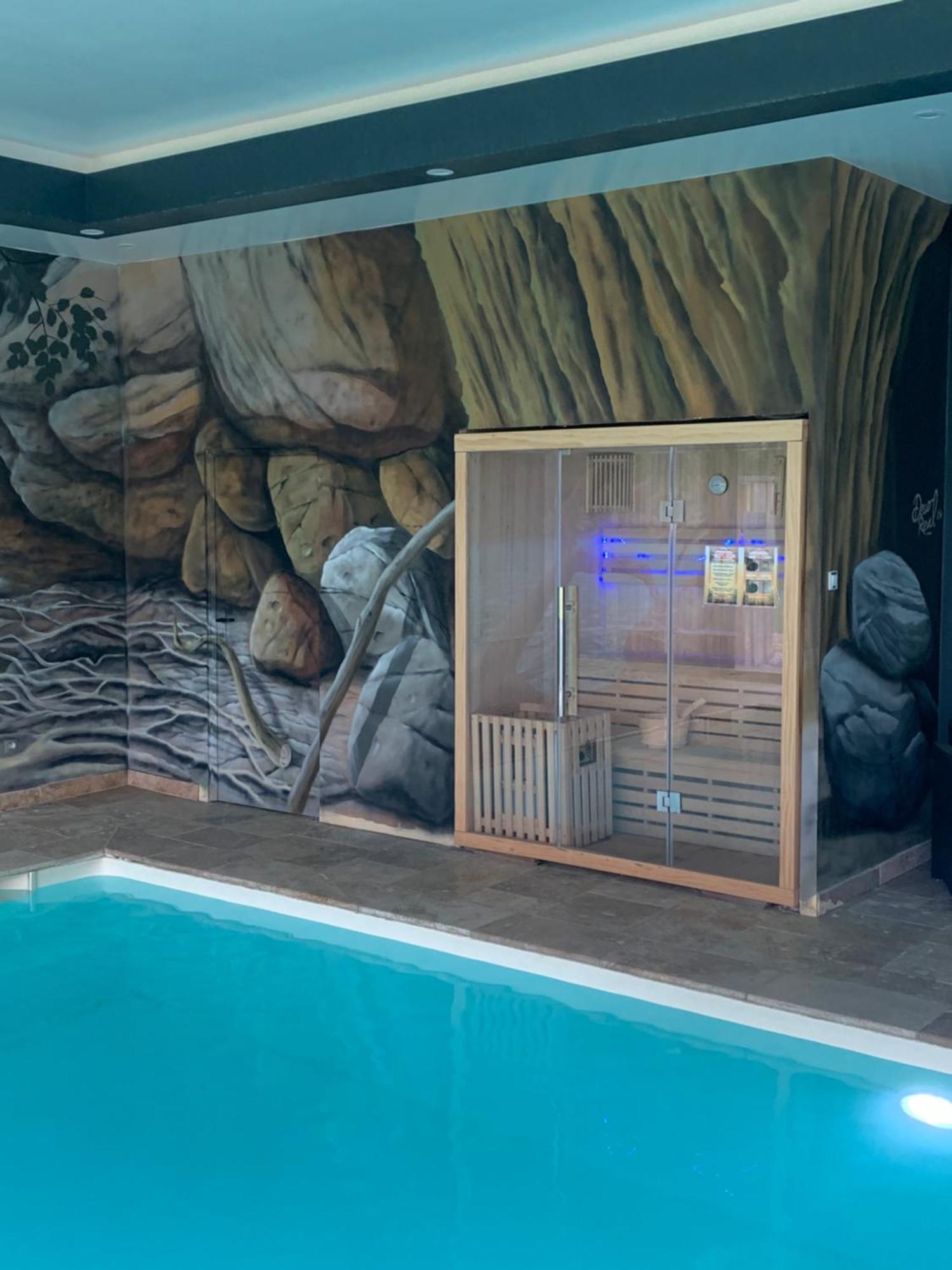 Cottage Piscine Interieure31Degres Zoo La Fleche24H Du Mans Clermont-Creans Exterior photo